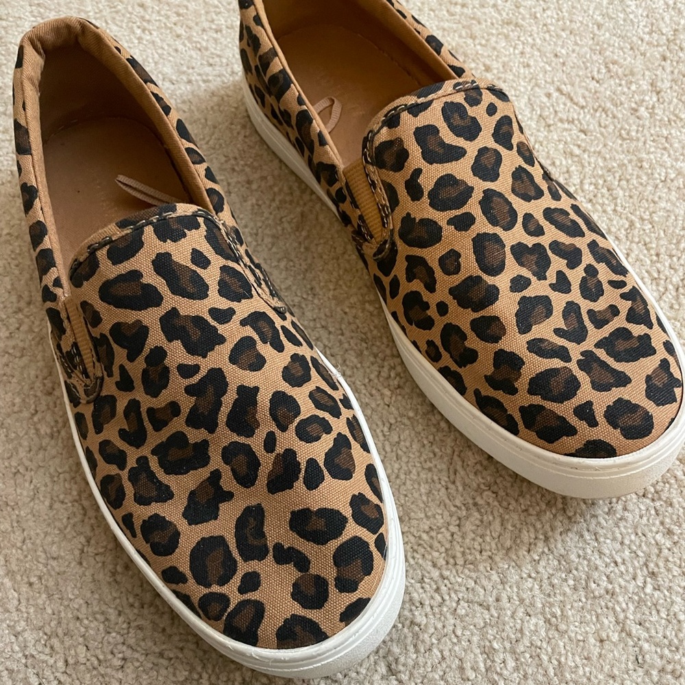 Old Navy Leopard Sneakers